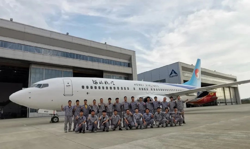 日照山太顺利完成B737-800型飞机换装喷涂工作